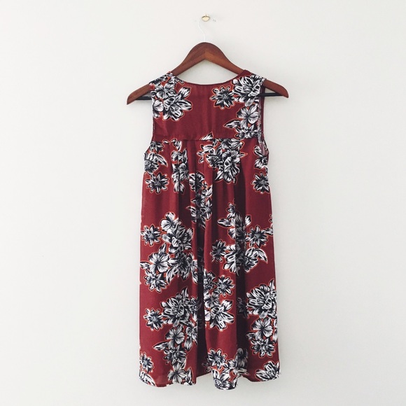 🆕 Philosophy Sleeveless Floral Print Shift Dress - Picture 2 of 4